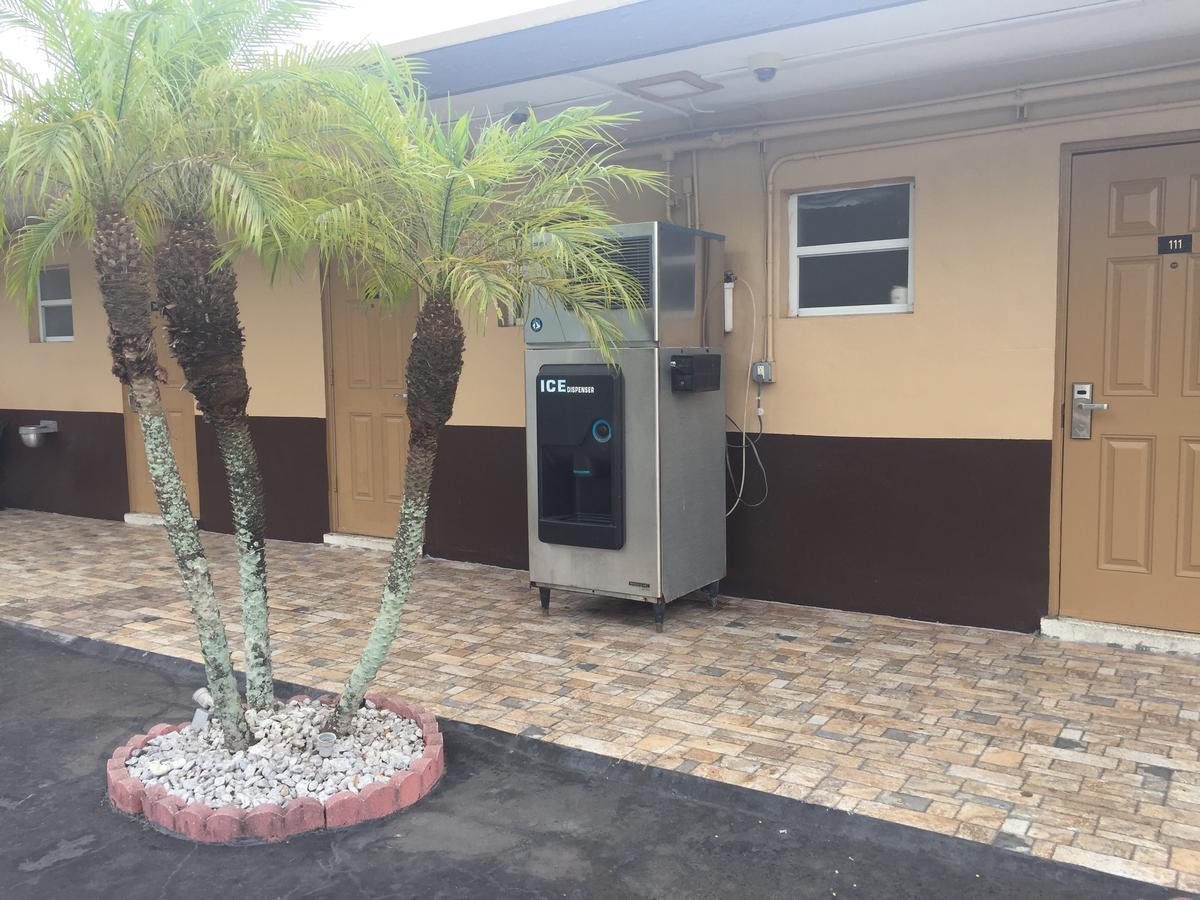 Fort Myers Inn Екстериор снимка