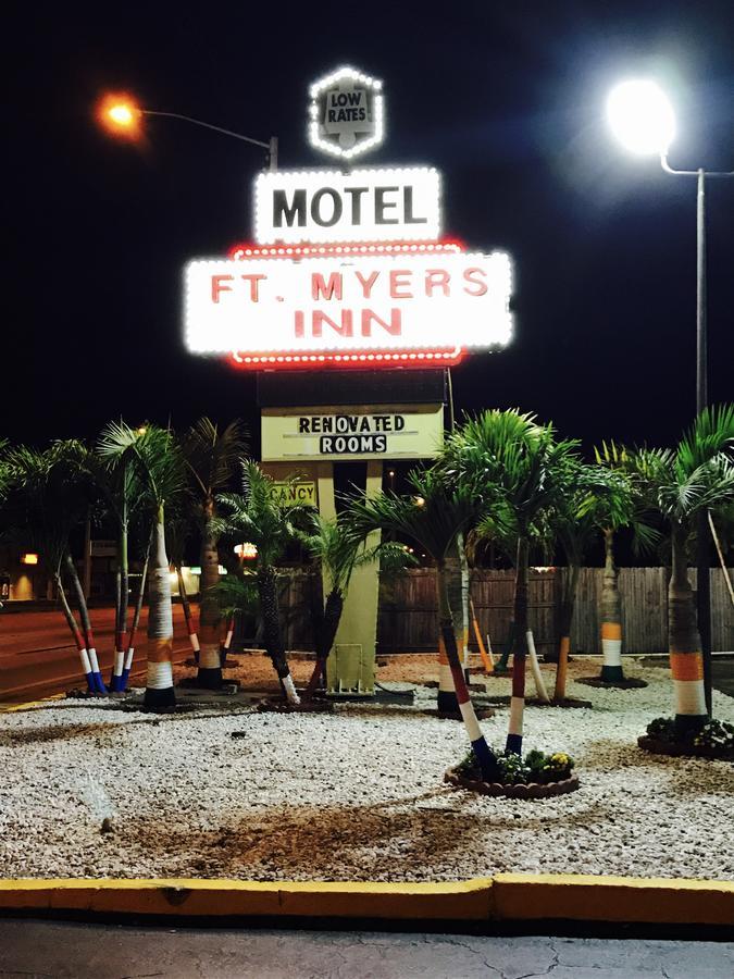 Fort Myers Inn Екстериор снимка